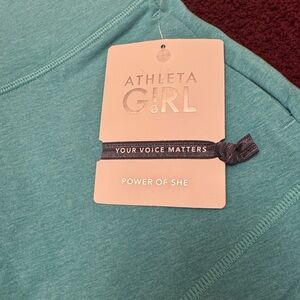 NWT Athleta Girl  Right Moves Itsy Bitsy 2’ shorts